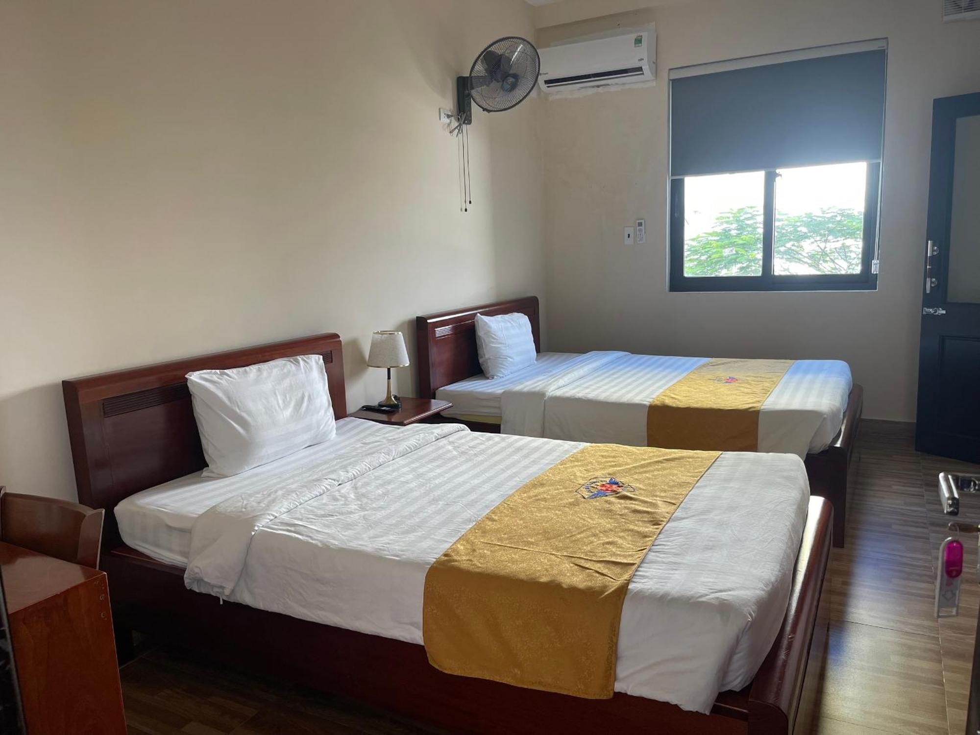 Dong Ha Khach San Hoa Binh Quang Tri酒店 外观 照片